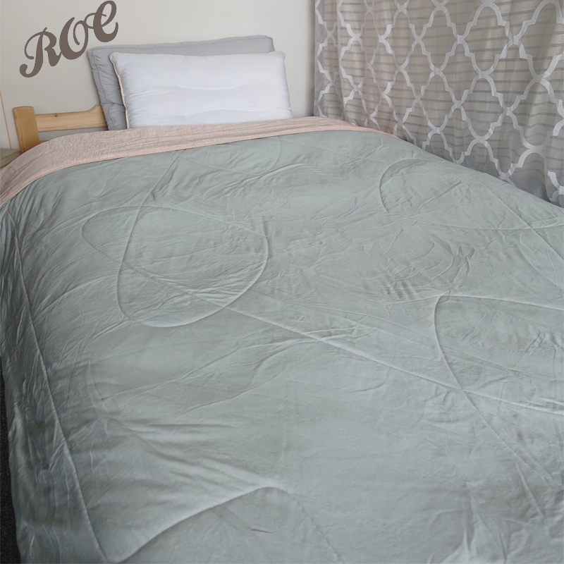 knitted silk filling quilt
